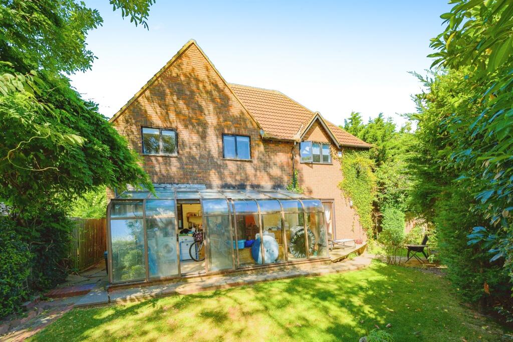 Additional property image - Old Orchard, Park Street, St. Albans