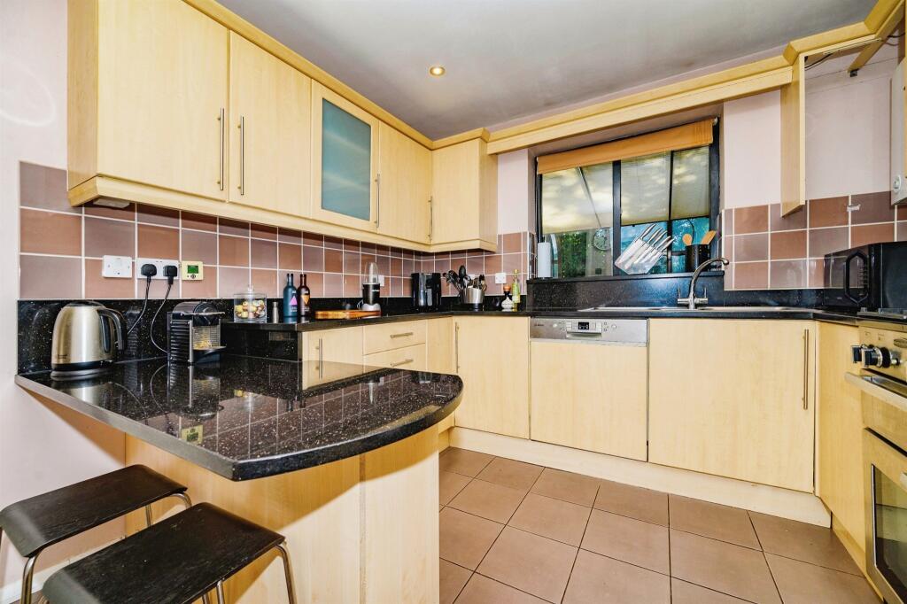 Additional property image - Old Orchard, Park Street, St. Albans