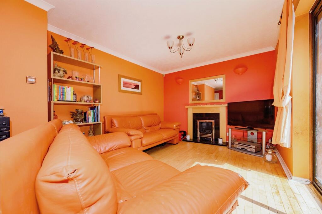 Additional property image - Old Orchard, Park Street, St. Albans