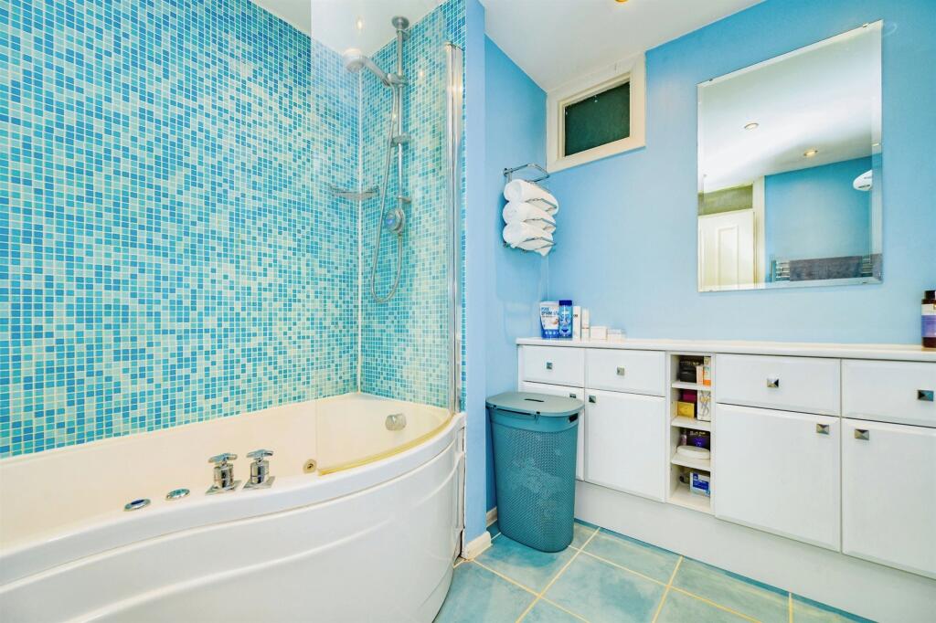 Additional property image - Old Orchard, Park Street, St. Albans