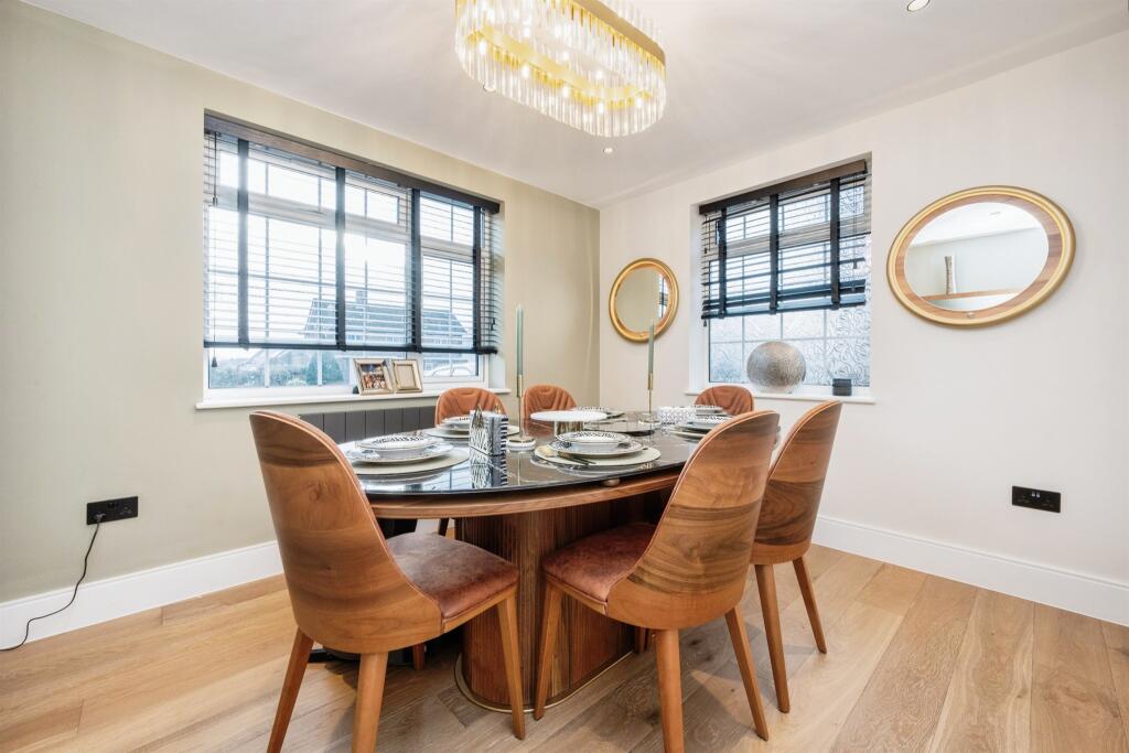 Additional property image - Abbey Avenue, St Albans