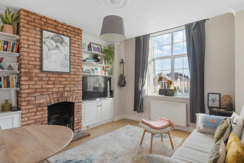 Main image of property: Hatfield Road, St. Albans