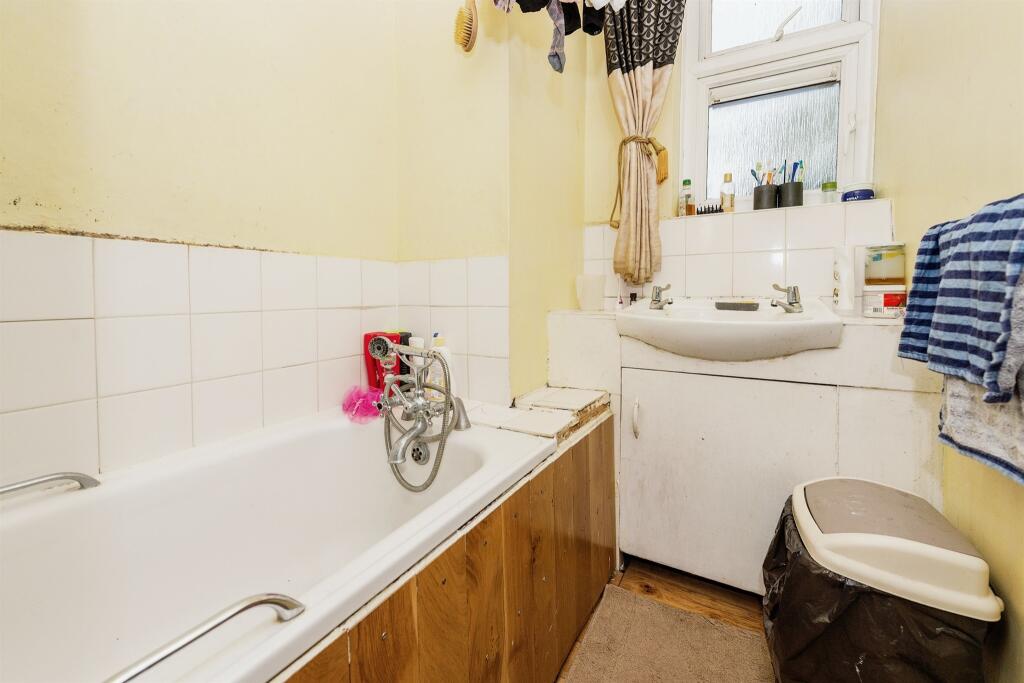 Additional property image - Hatfield Road, St. Albans
