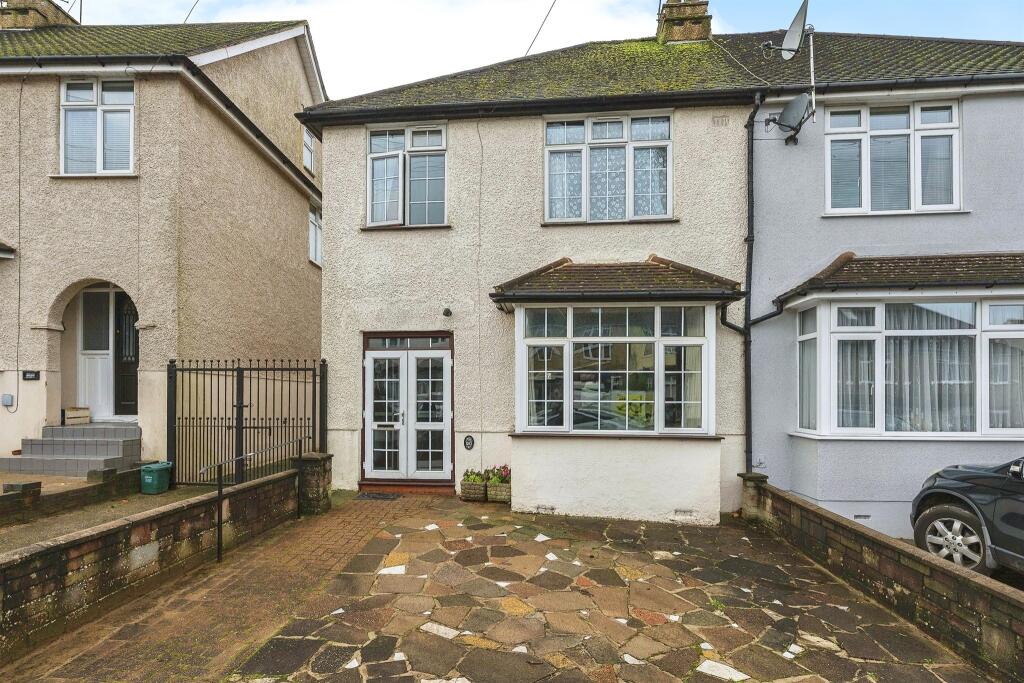 3 bedroom semidetached house for sale in Roland Street, St. Albans, AL1