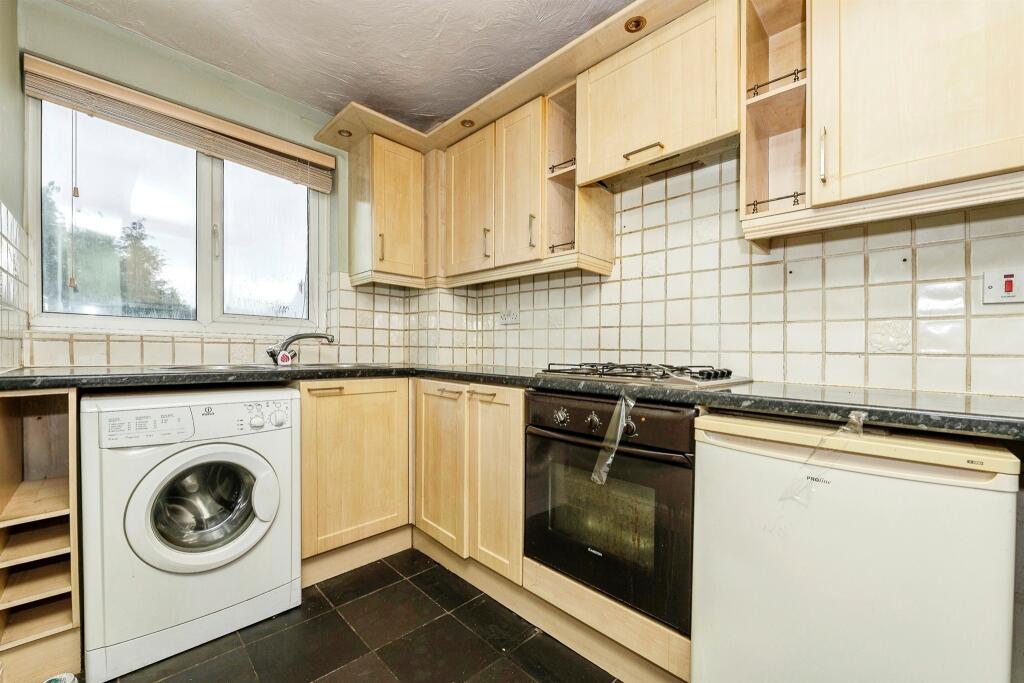 Additional property image - Grove Place, North Mymms, Hatfield