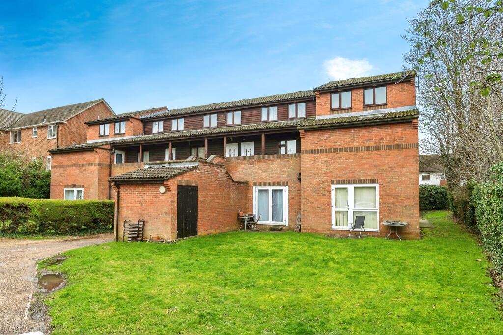 Additional property image - Grove Place, North Mymms, Hatfield