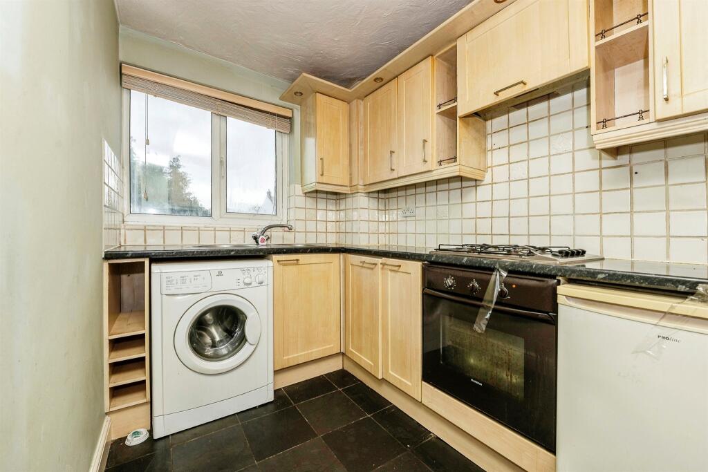 Additional property image - Grove Place, North Mymms, Hatfield