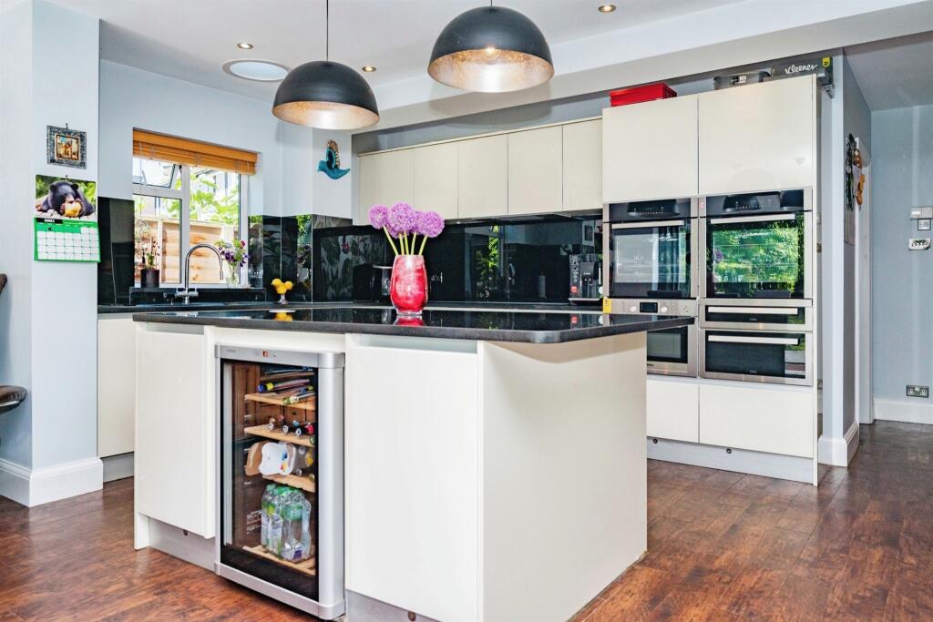 Additional property image - Selwyn Crescent, Hatfield