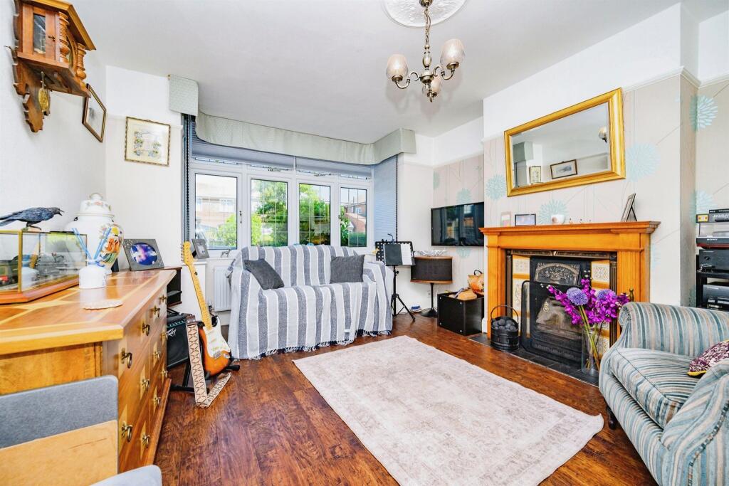 Additional property image - Selwyn Crescent, Hatfield