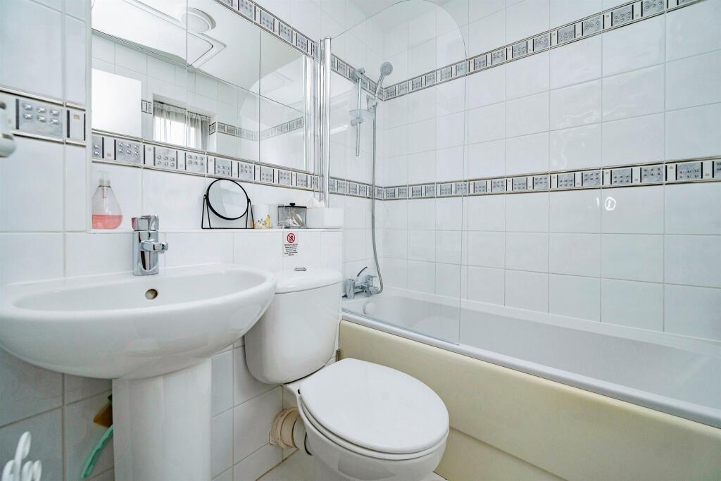 Additional property image - Harvesters, St. Albans