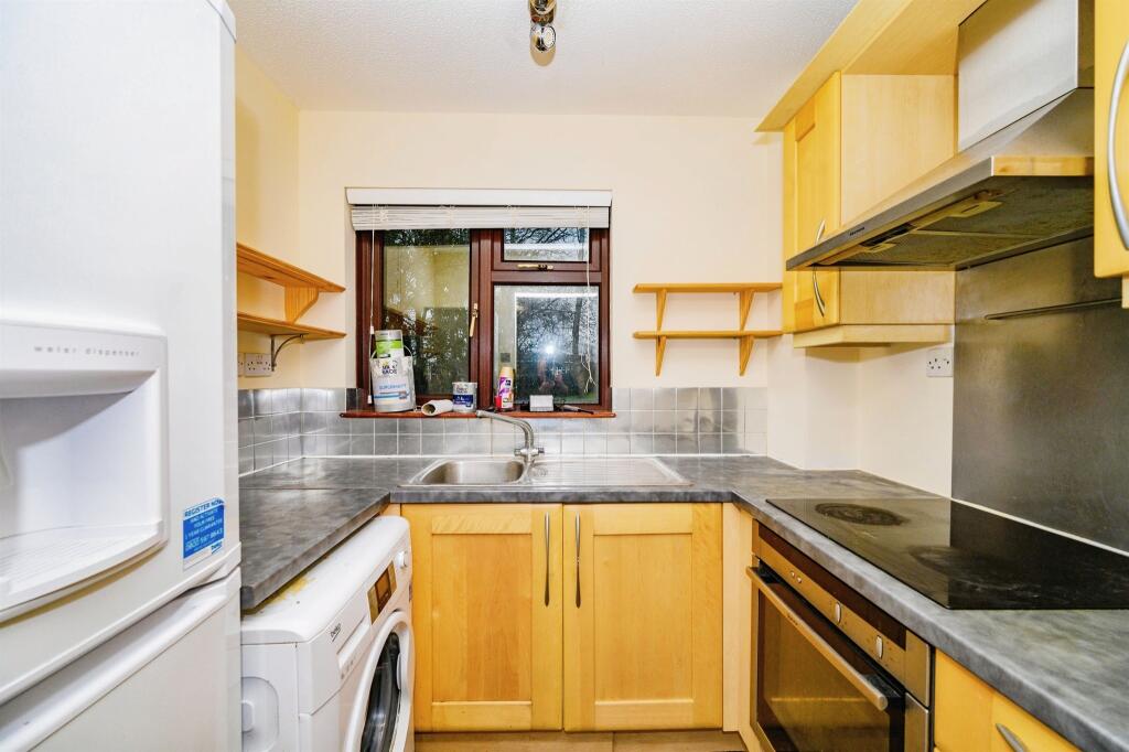 Additional property image - Field Close, Sandridge, St. Albans
