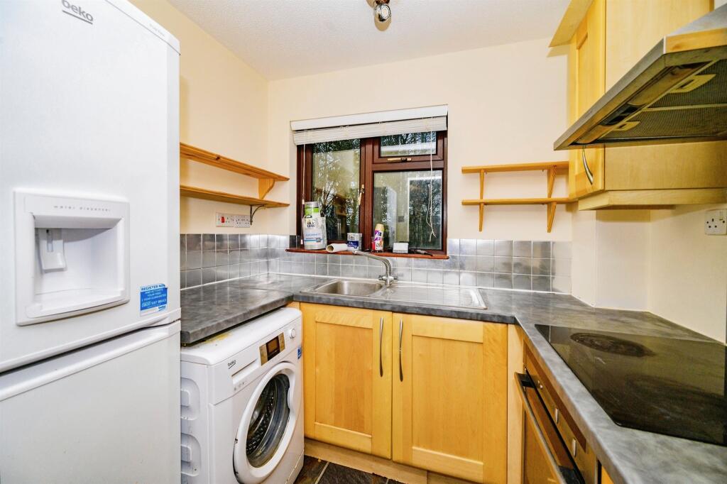Additional property image - Field Close, Sandridge, St. Albans