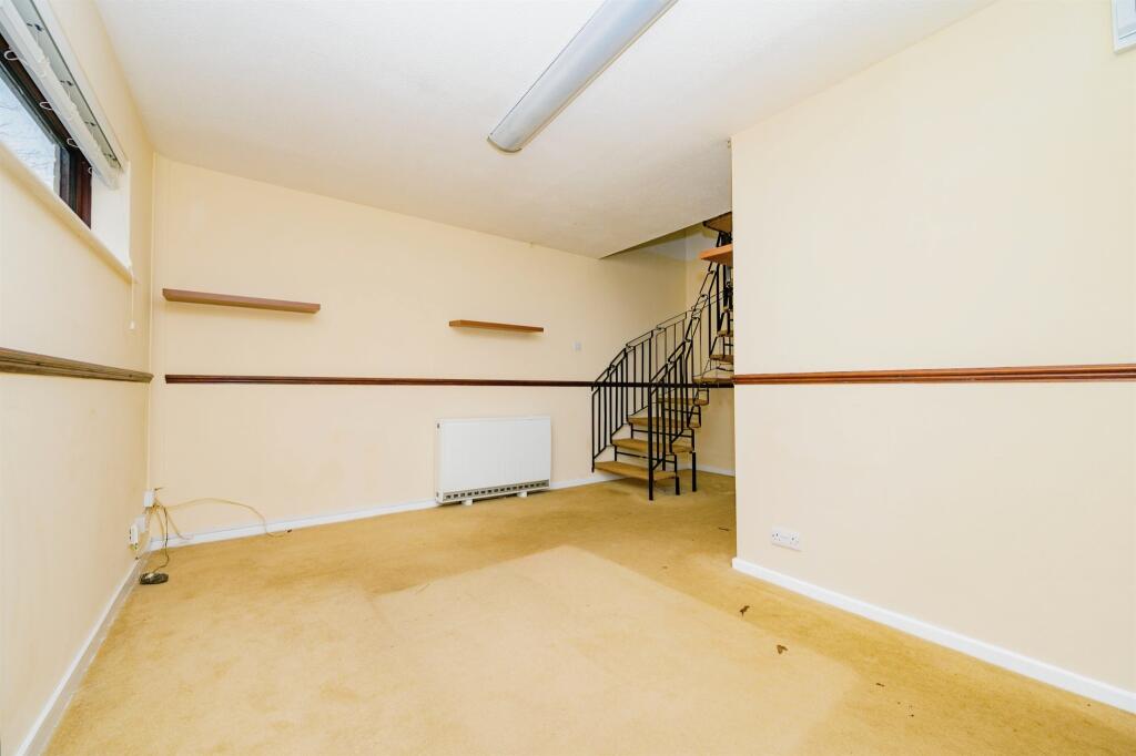 Additional property image - Field Close, Sandridge, St. Albans
