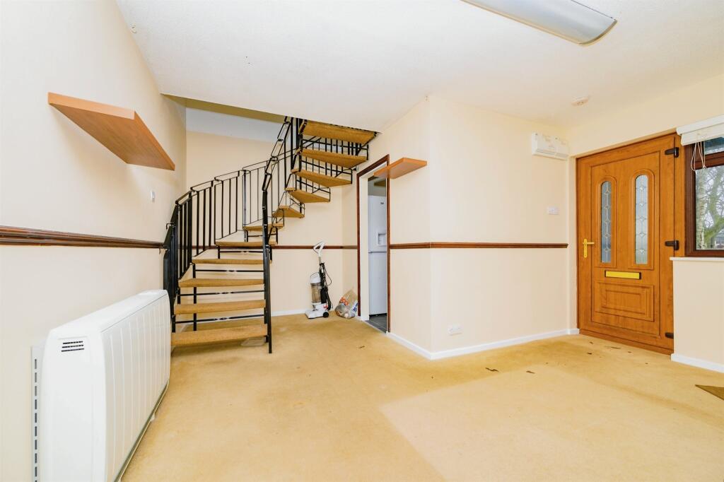 Additional property image - Field Close, Sandridge, St. Albans