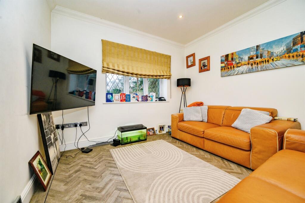 Additional property image - Highfield Lane, Tyttenhanger, St. Albans