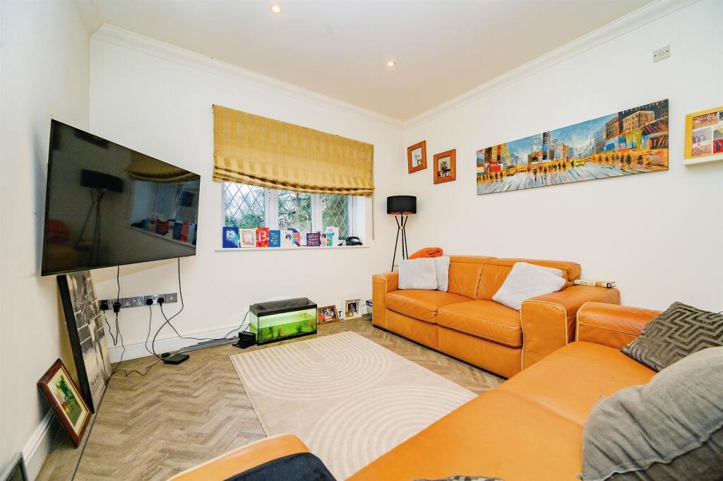 Additional property image - Highfield Lane, Tyttenhanger, St. Albans