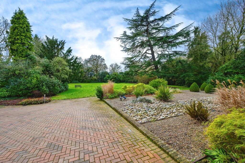 Additional property image - Highfield Lane, Tyttenhanger, St. Albans