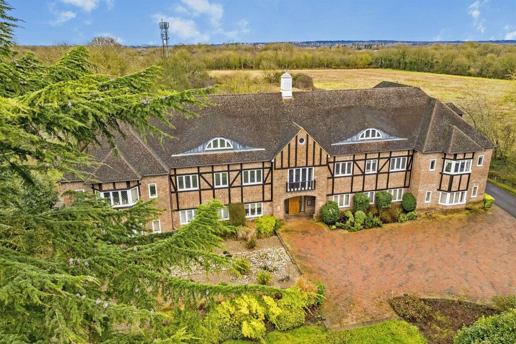 Additional property image - Highfield Lane, Tyttenhanger, St. Albans