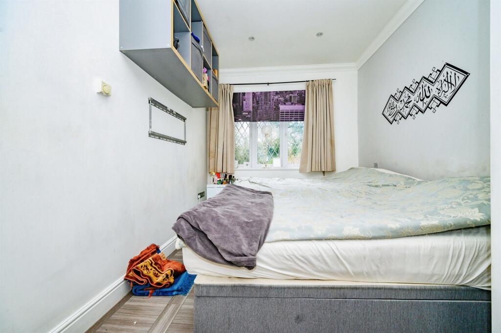 Additional property image - Highfield Lane, Tyttenhanger, St. Albans