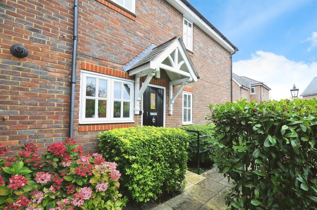 Main image of property: Minister Court, Frogmore, ST. ALBANS