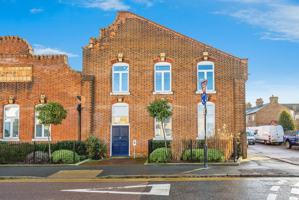 Main image of property: Hansell Gardens, St. Albans