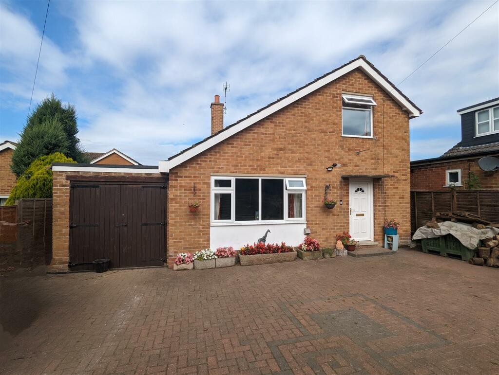 3 bedroom detached house for sale in Chapel Lane, Hose, Melton Mowbray, LE14