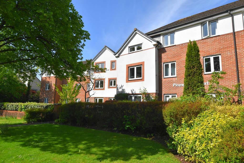 1 bedroom flat for sale in West Moors, Ferndown, BH22