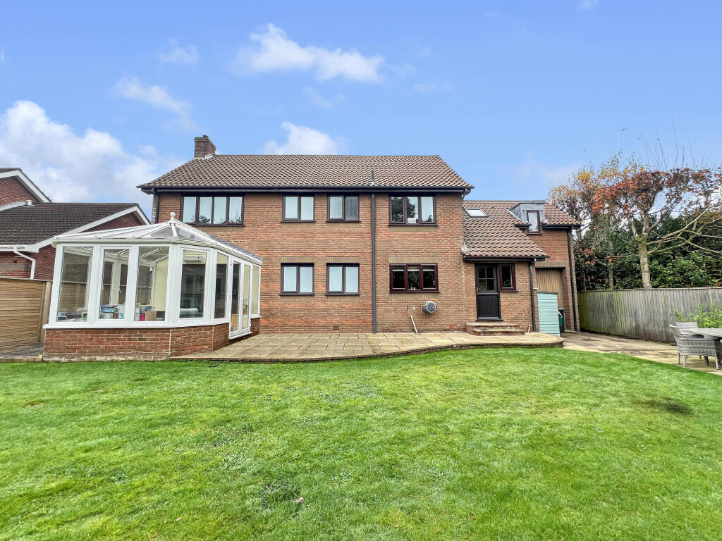 Additional property image - Carroll Avenue, Ferndown, Dorset, BH22