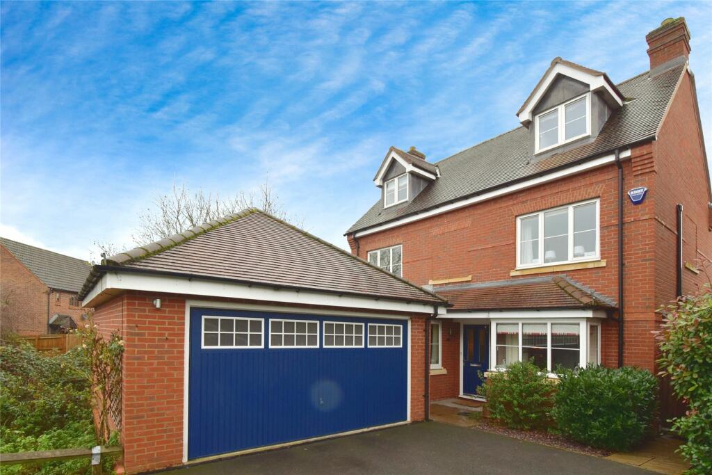 5 bedroom detached house for sale in Rolfe Close, Winslow, MK18