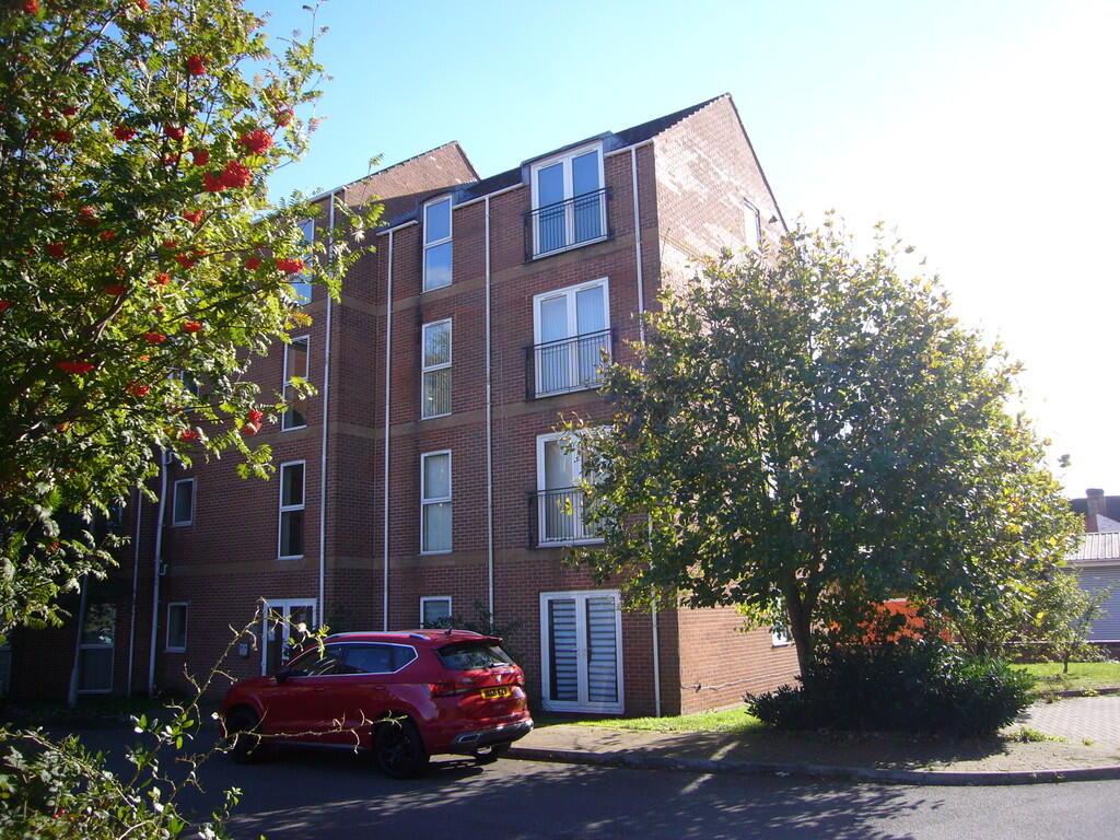 Main image of property: First Floor Apartment, School Court, Cottingham Street, Old Goole, DN14 5SJ