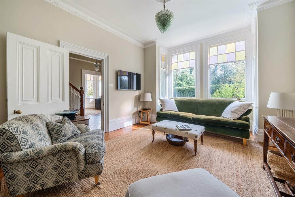 Additional property image - How Lane, Chipstead