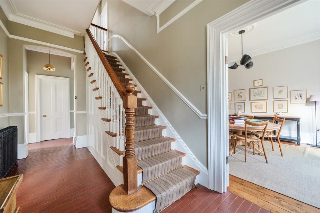 Additional property image - How Lane, Chipstead