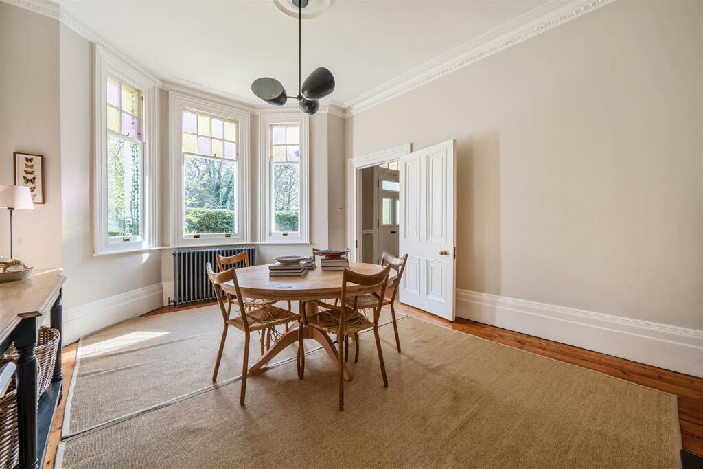 Additional property image - How Lane, Chipstead