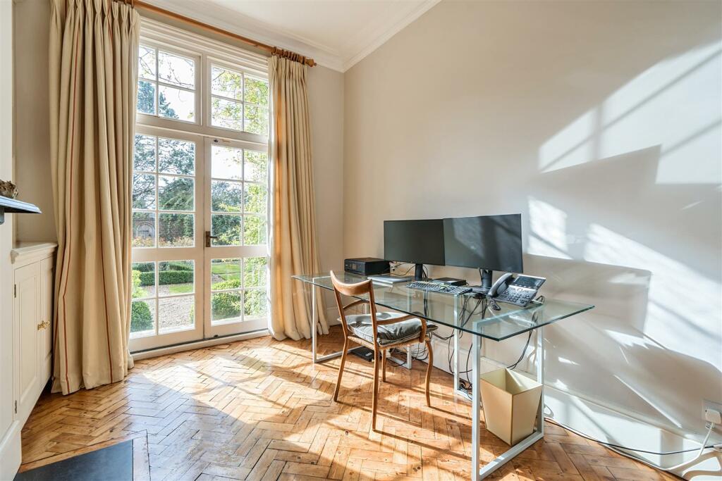 Additional property image - How Lane, Chipstead