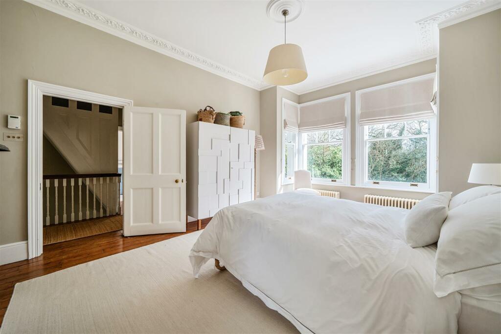 Additional property image - How Lane, Chipstead