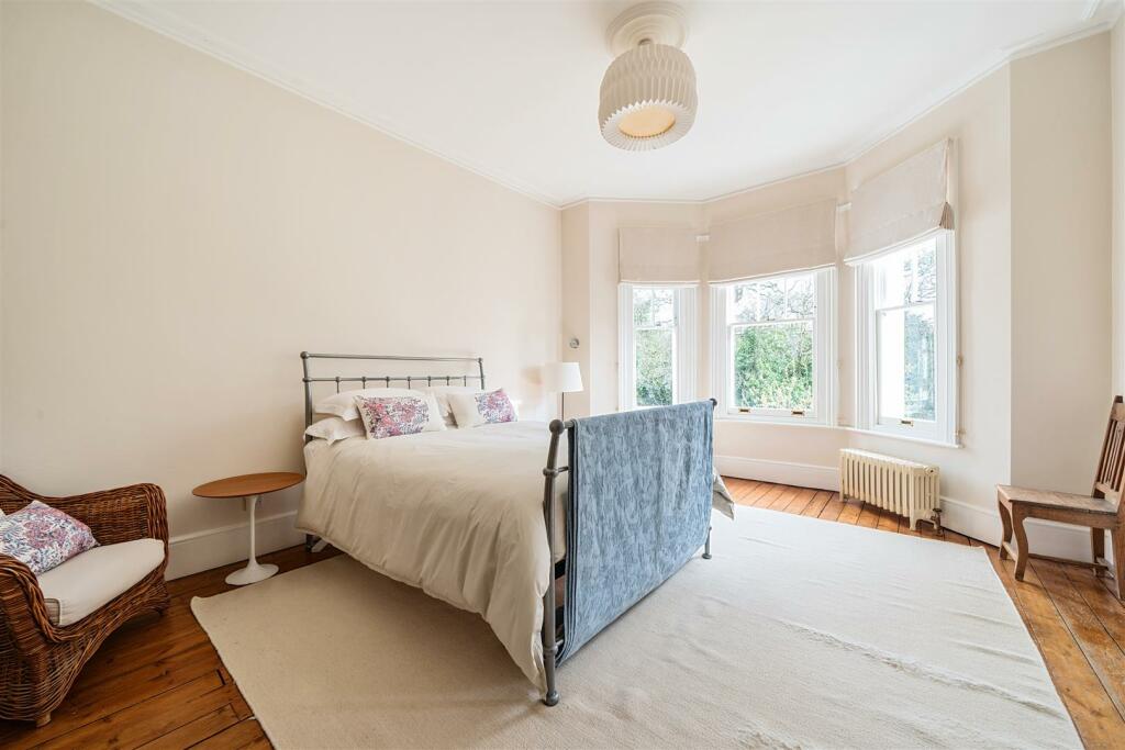 Additional property image - How Lane, Chipstead
