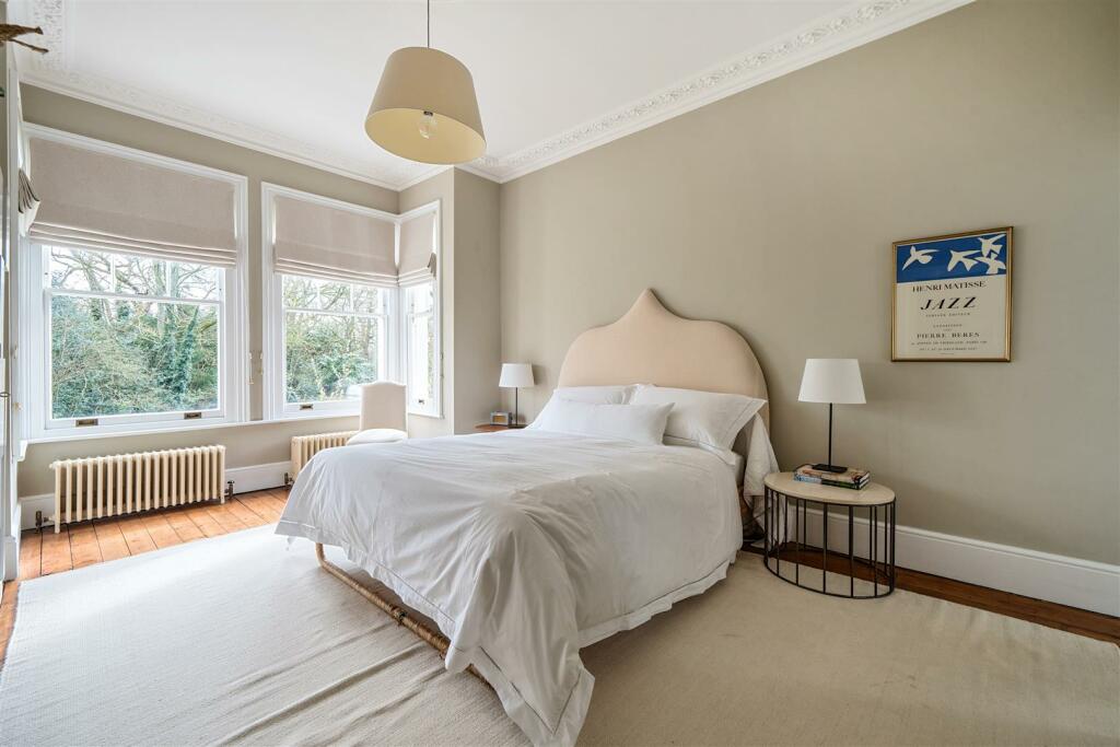 Additional property image - How Lane, Chipstead