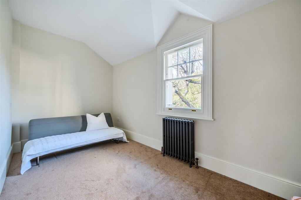 Additional property image - How Lane, Chipstead