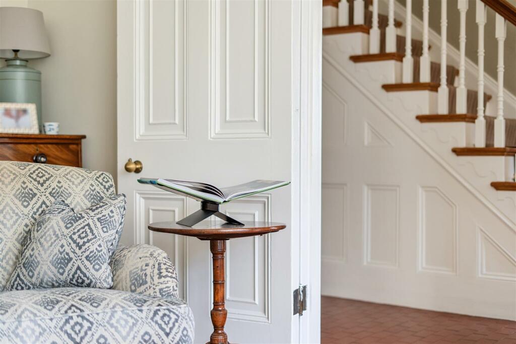 Additional property image - How Lane, Chipstead