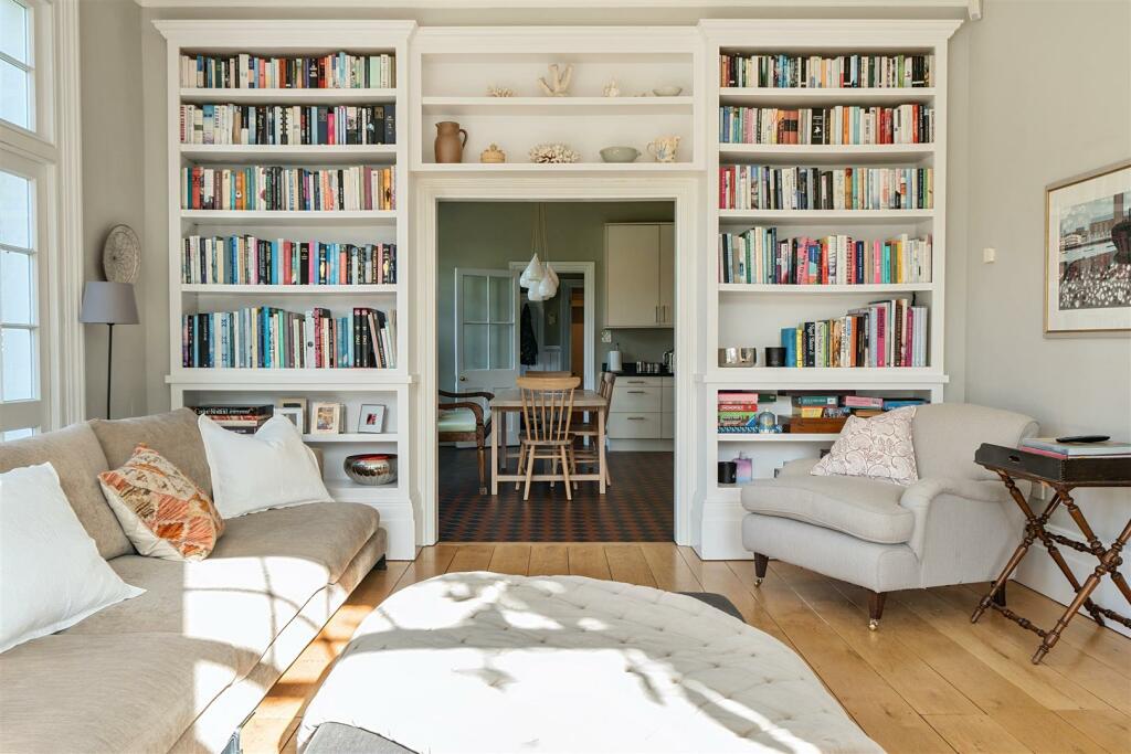 Additional property image - How Lane, Chipstead