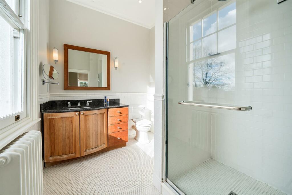 Additional property image - How Lane, Chipstead