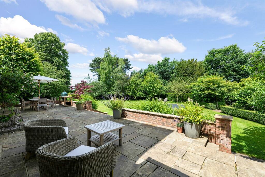 Additional property image - How Lane, Chipstead