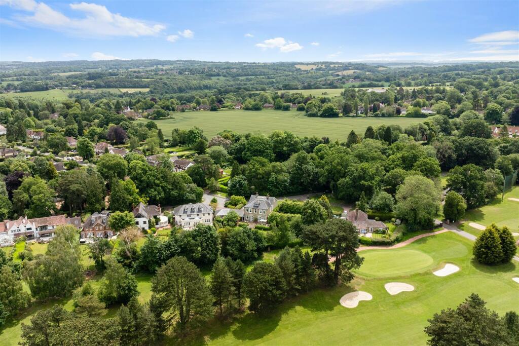 Additional property image - How Lane, Chipstead
