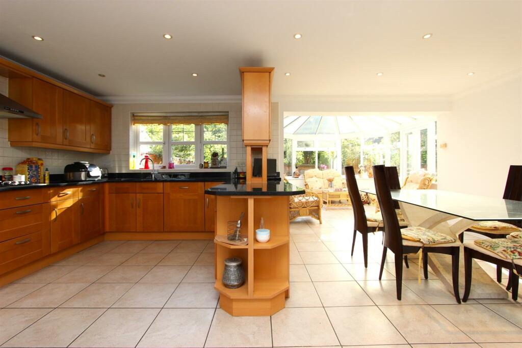 Additional property image - Water Mead, Chipstead