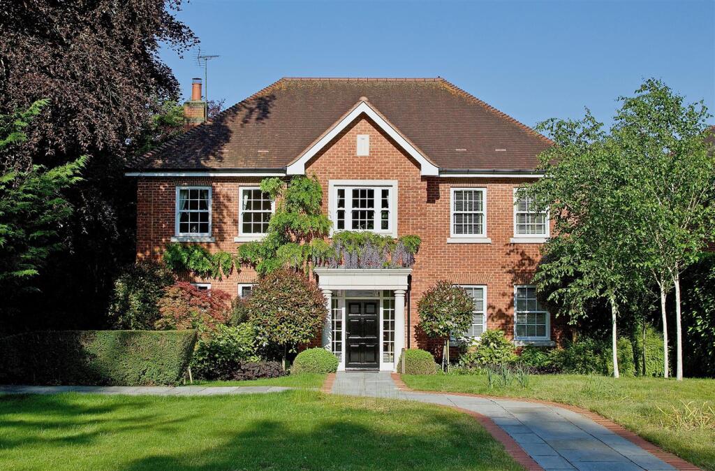 Main image of property: Walpole Avenue, Chipstead