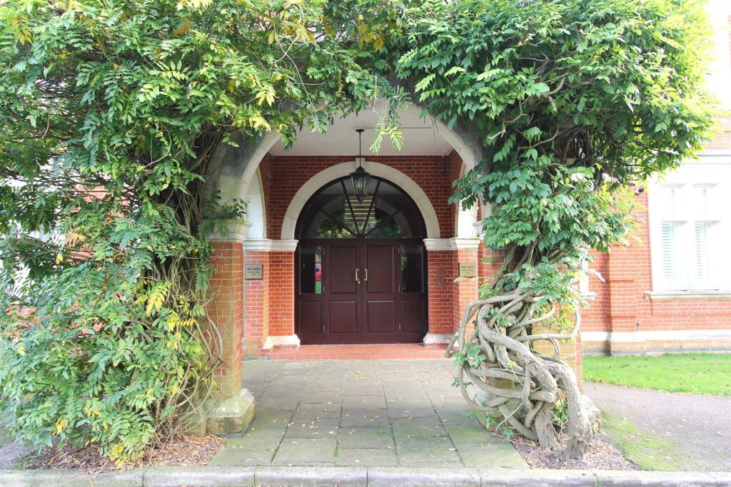 Additional property image - Upper Lodge Way, Coulsdon