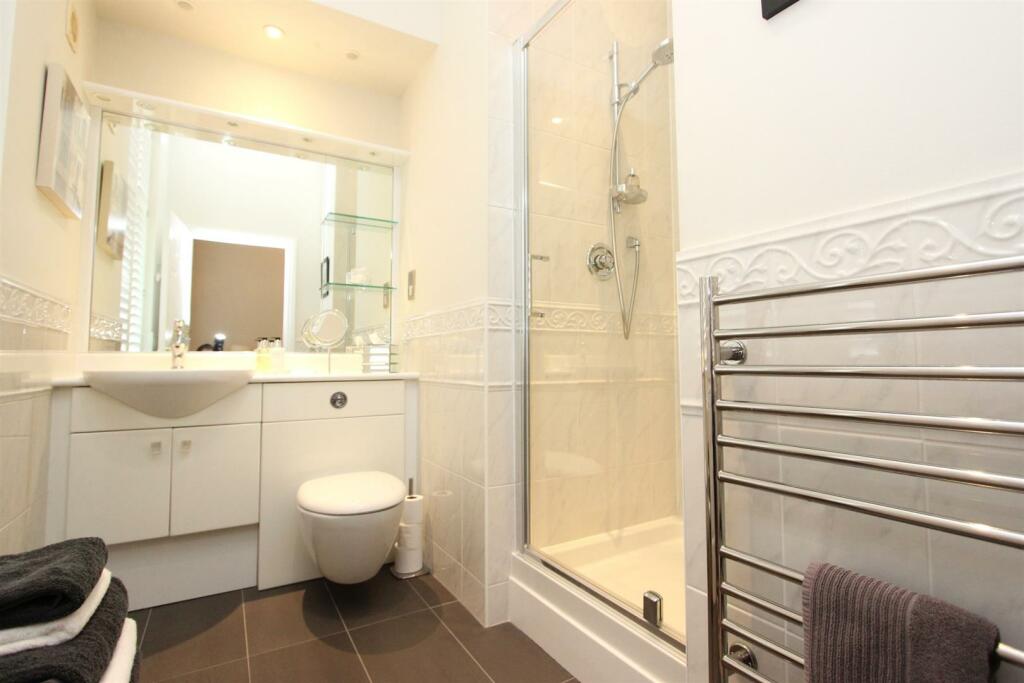 Additional property image - Upper Lodge Way, Coulsdon