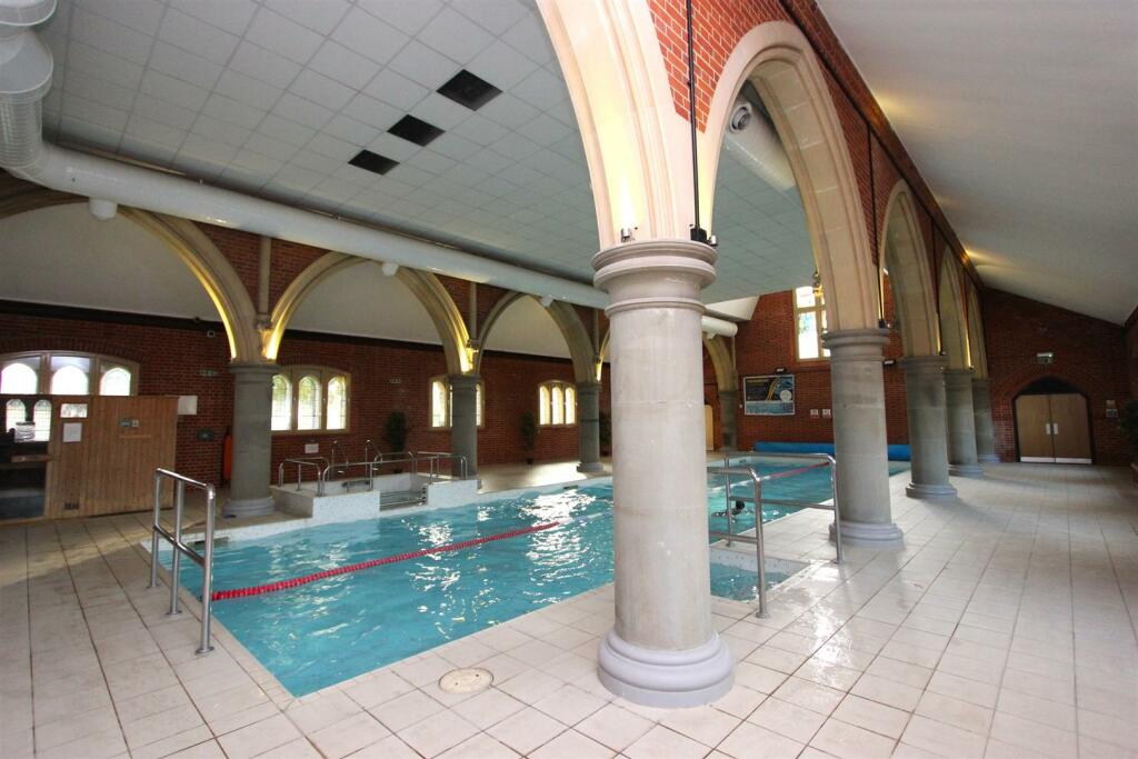 Additional property image - Upper Lodge Way, Coulsdon