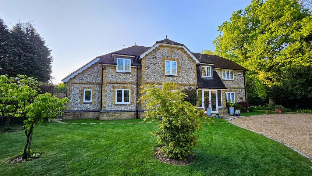 Main image of property: Walpole Avenue, Chipstead