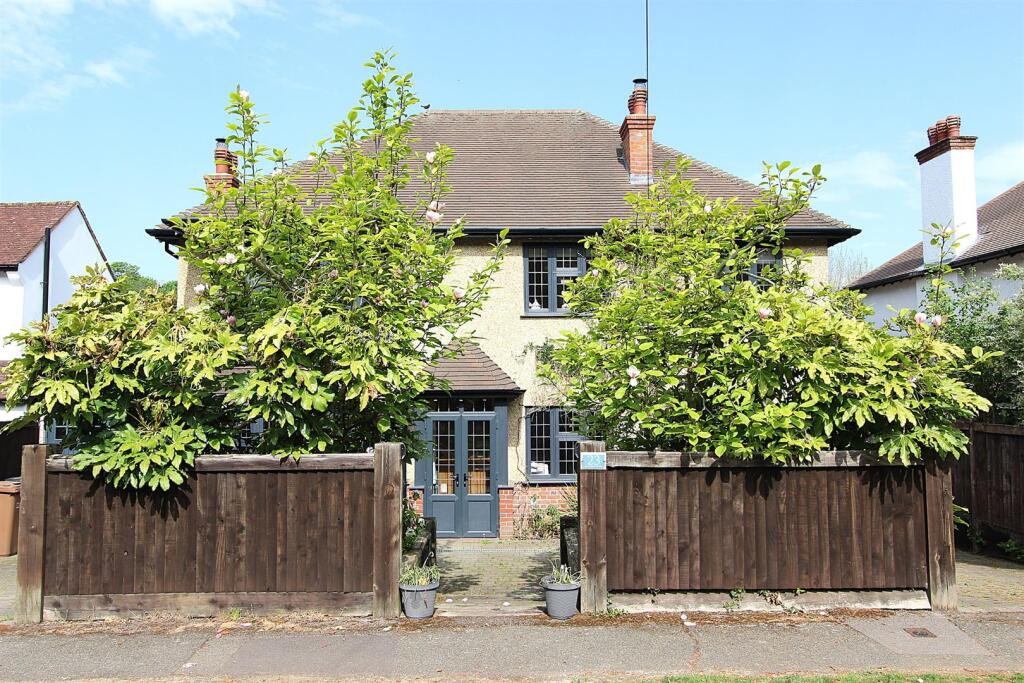 Main image of property: Lackford Road, Chipstead